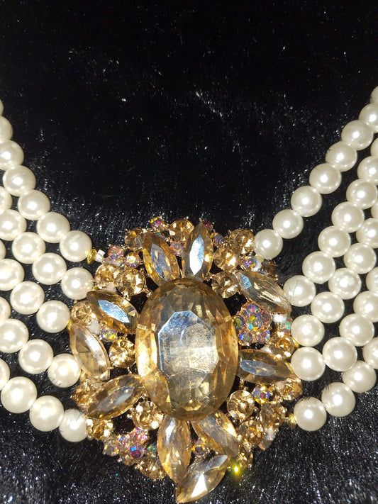 Audrey Hepburn inspired pearl necklace (customized on order)