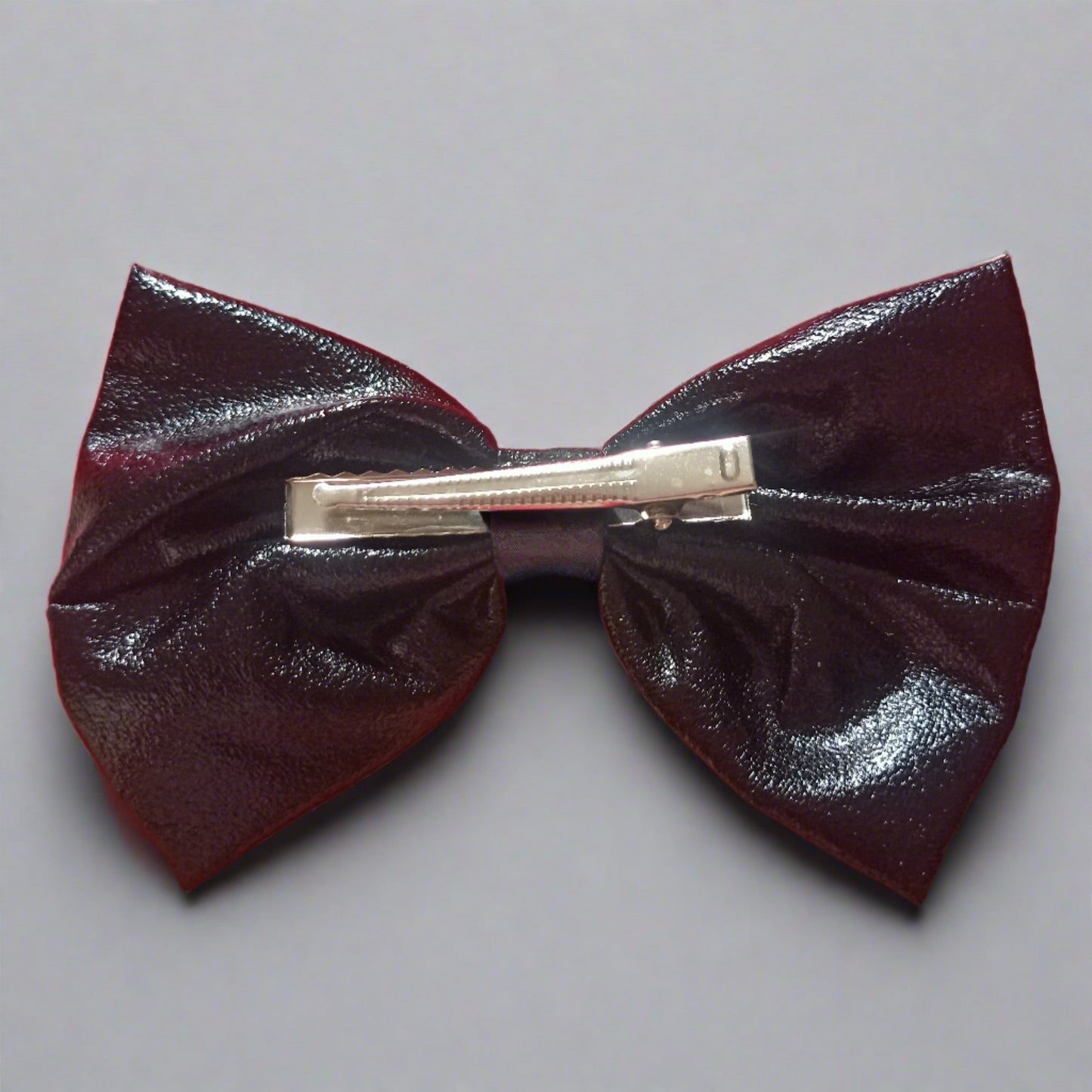 1 Black bow hair clip