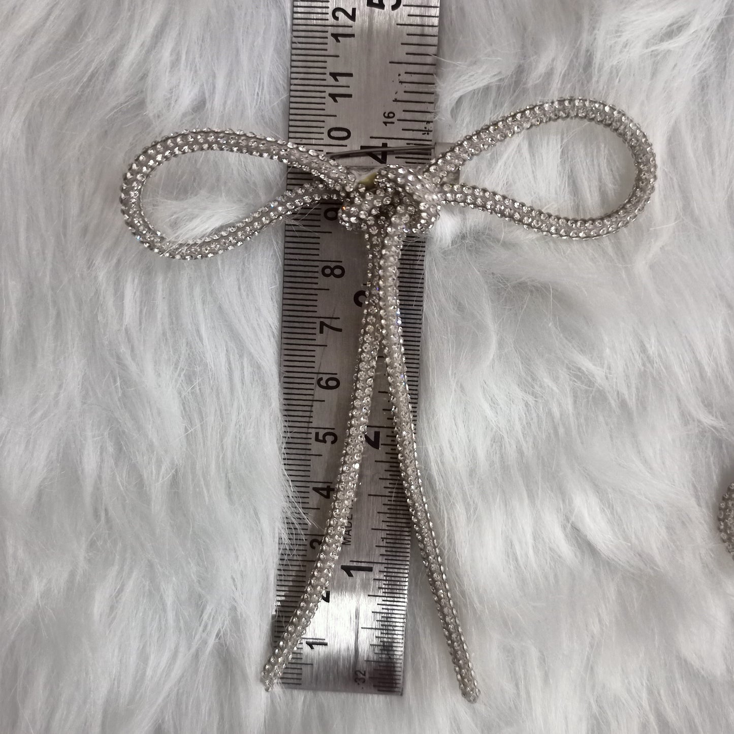 Rhinestone bow brooch pack of 1pc
