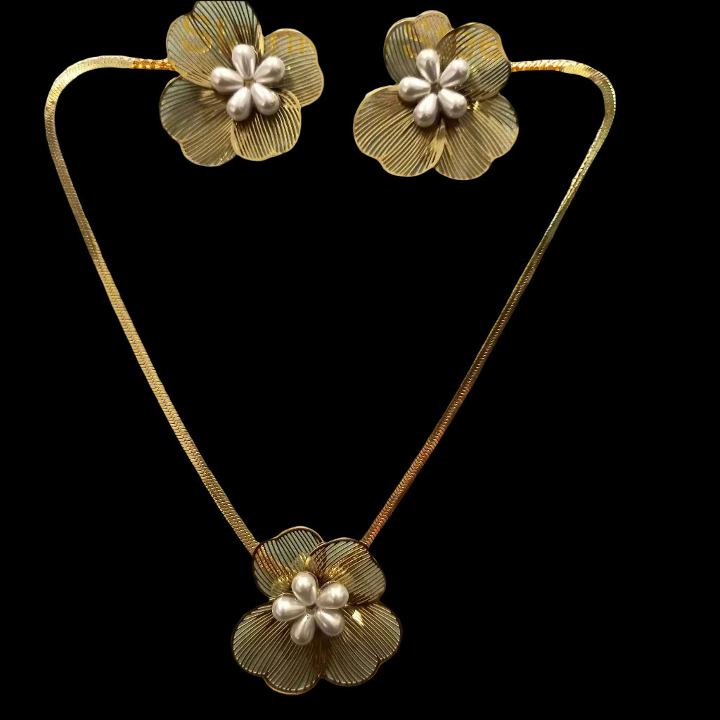 Snake necklace sets
