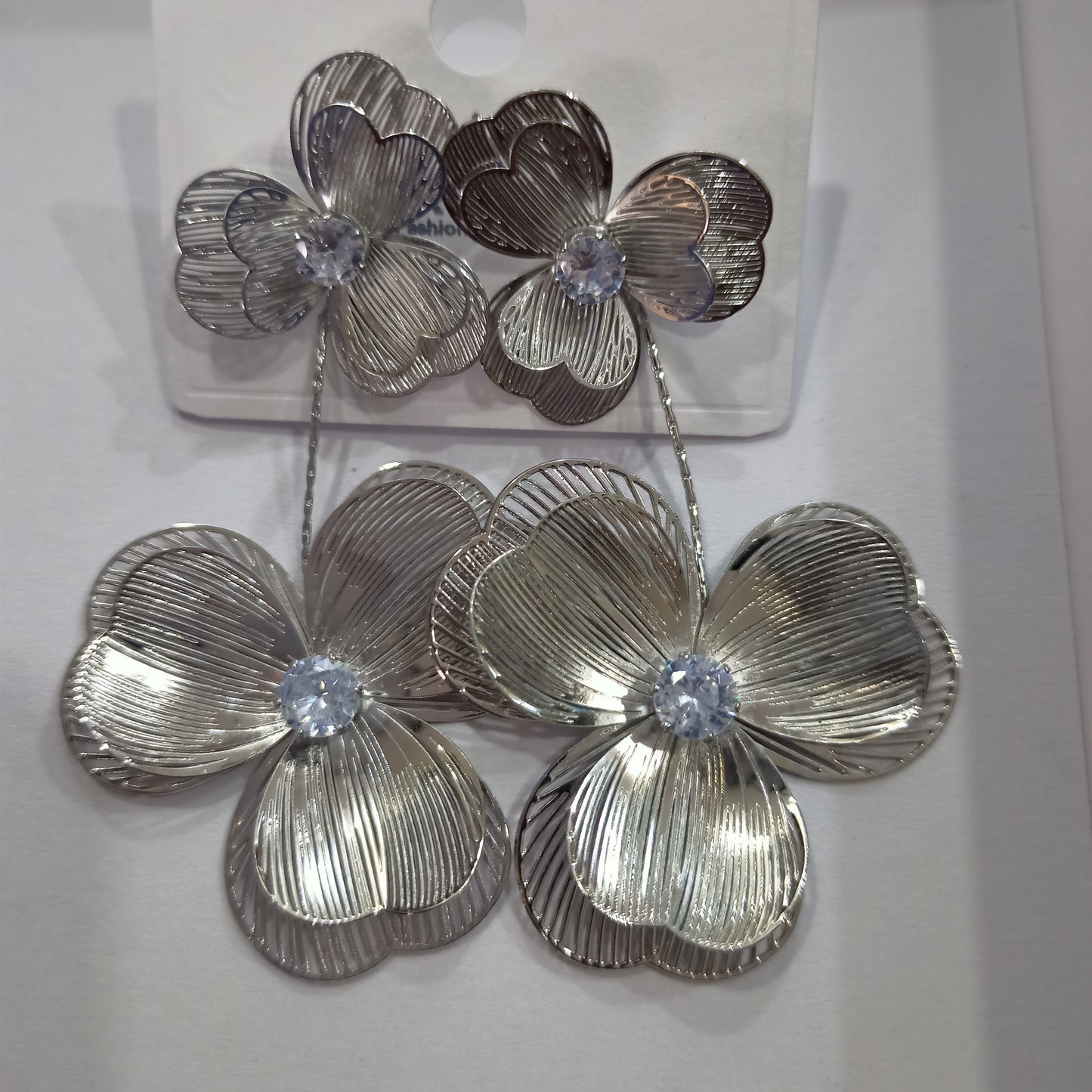 Amore Chic Earring