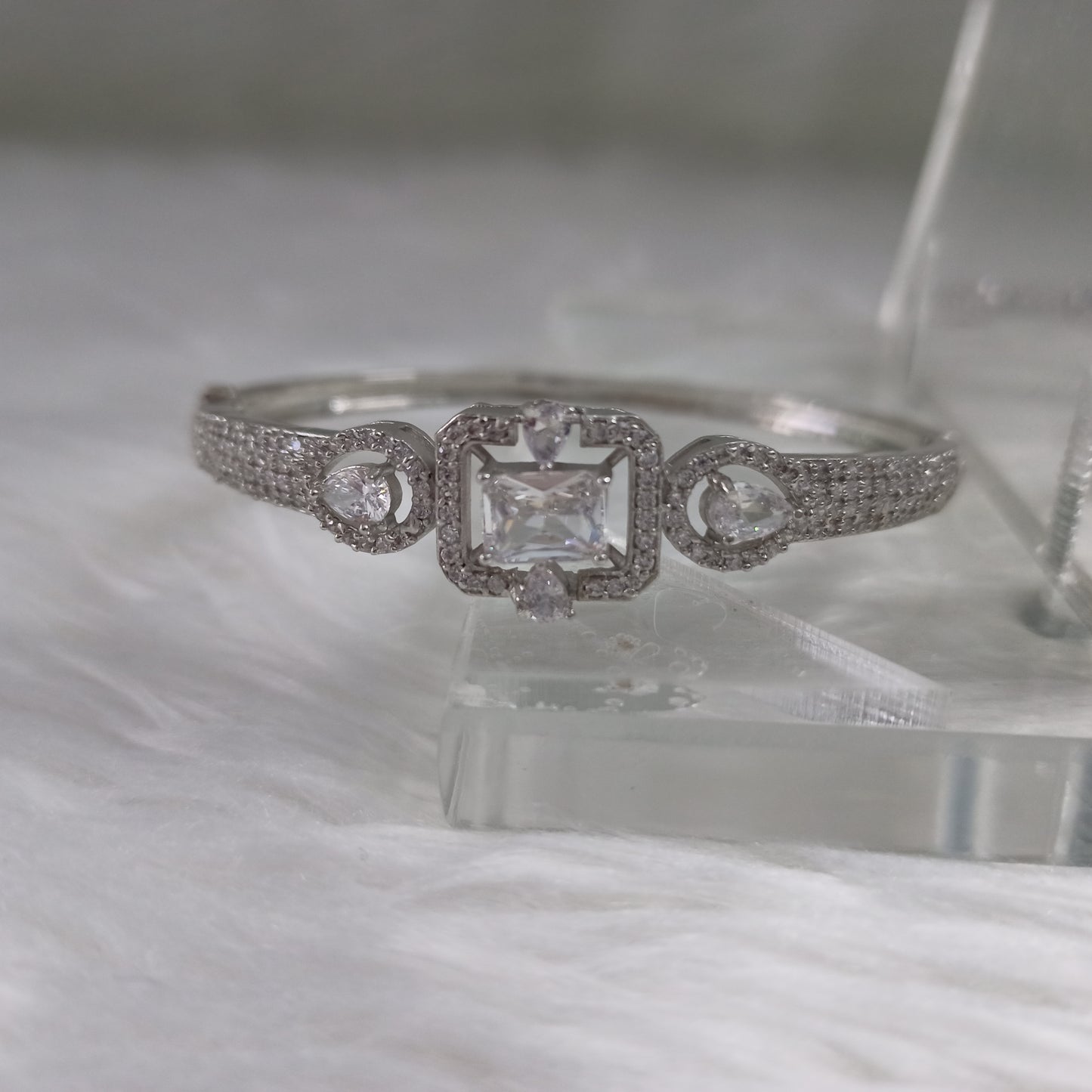 Silver zircon bracelet
