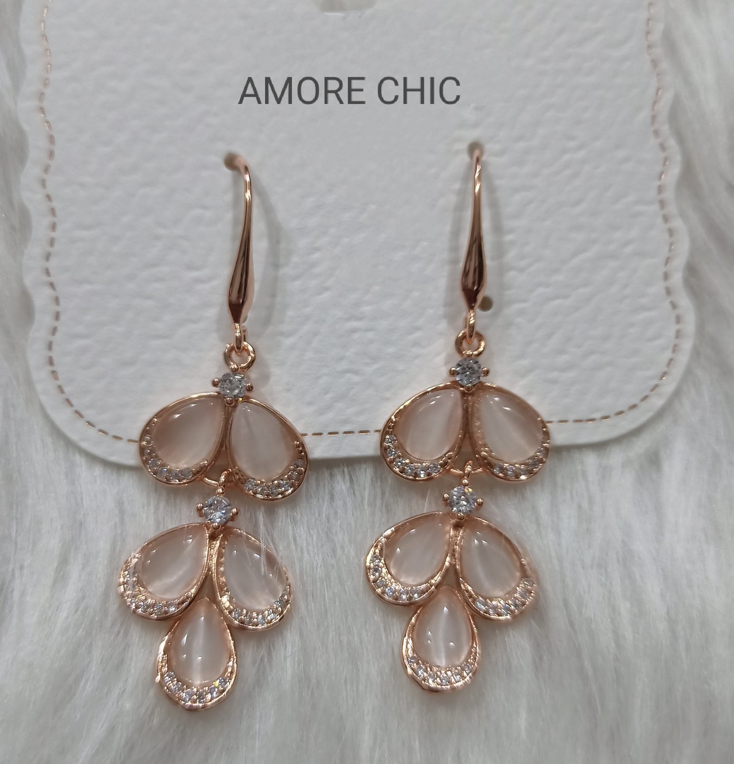 Amore Chic Earring