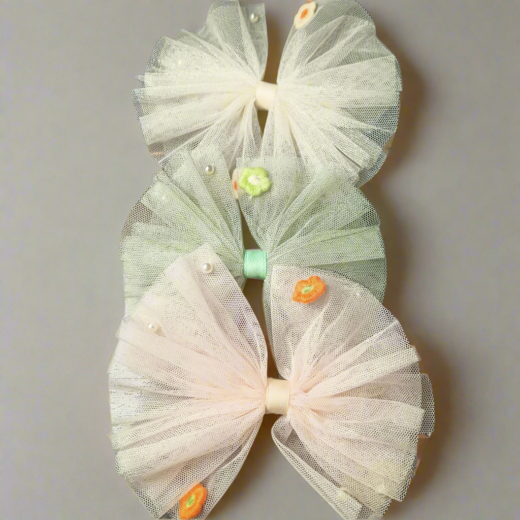 glossy mesh bow clip x3