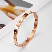 Sleek style bracelet set of 3
