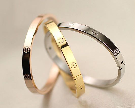 Sleek style bracelet set of 3