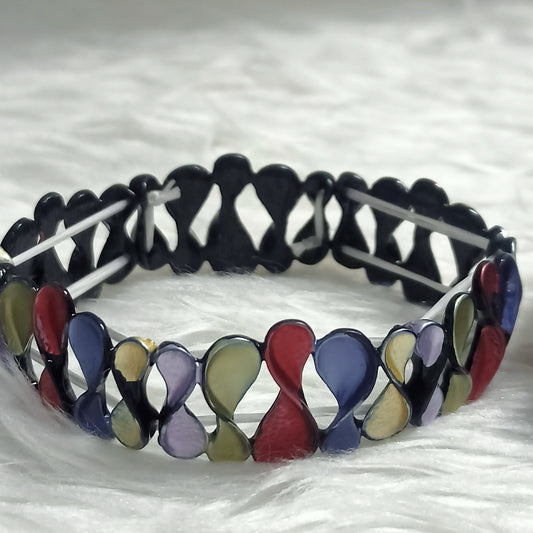 Colourful adjustable bracelets