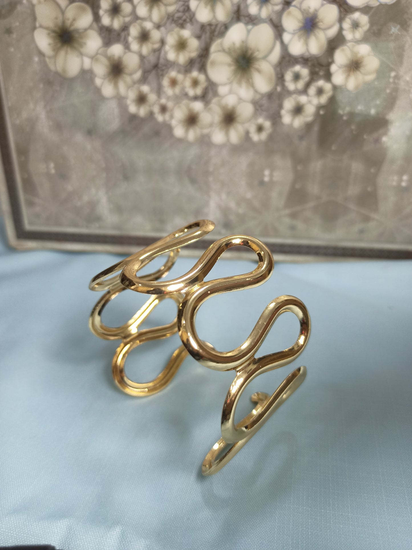 Zig zag cuff bracelet