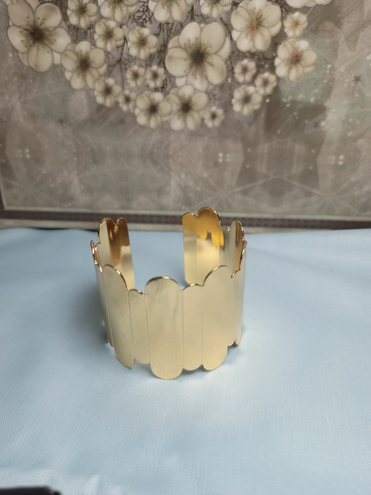 Asymmetric cuff bracelet
